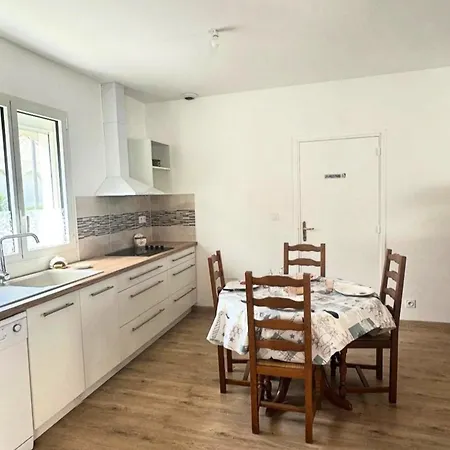 Hébergement de vacances Typical House 20 M From The And The Port Canet-en-Roussillon