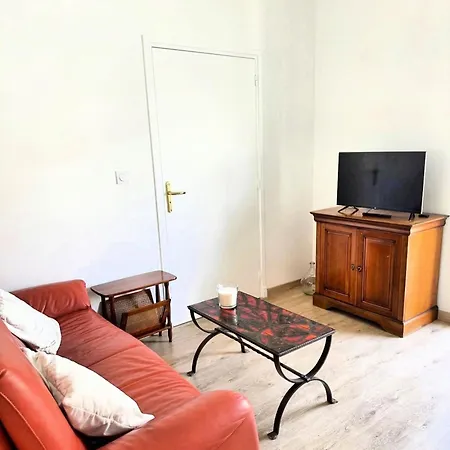 Typical House 20 M From The And The Port Dom wakacyjny *